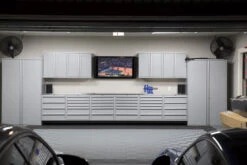 Saber Upper Cabinet -Home Tool Store 0U9A0502 331457ee bdb8 4ca2 8376 d78a3bb3ec26