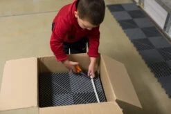 Swisstrax Ribtrax PRO (6-Pack) -Home Tool Store 0U9A2043 def024d9 2ec5 4596 a86b 928eaae6cdbd