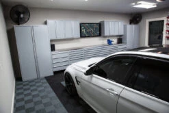 Saber Upper Cabinet -Home Tool Store 0U9A4958 bfacfe92 8d4c 4923 a94e 8b6786729136