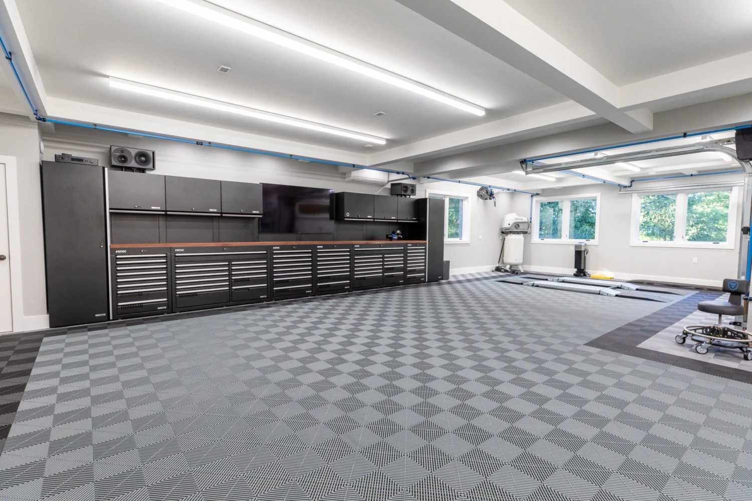 Ultimate Three Car Garage Lighting Solution Ultimate Three Car Garage Lighting Solution -Home Tool Store 52561422935 1ec0bcb10d o 9ff1e025 c8b6 4e75 b736 b8d2a49edfe1 scaled