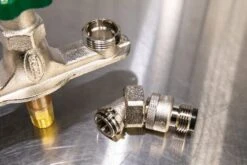 Prier C-108 Hot And Cold Mixing Hose Bibb -Home Tool Store D 0547