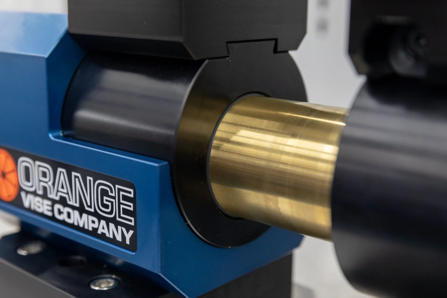 Orange Bench Vise - Obsessed Garage Edition Orange Bench Vise - Obsessed Garage Edition -Home Tool Store OrangeVise 9 scaled