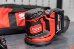 Milwaukee M18™ Random Orbit Sander -Home Tool Store Q4A0133