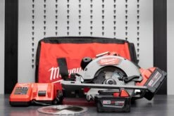 Milwaukee M18™ FUEL™ 6-1/2" Circular Saw