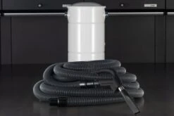 Obsessed Garage Vacuum Solution -Home Tool Store Q4A0263 Edit