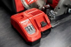 Milwaukee M18™ FUEL™ Rear Handle 7-1/4" Circular Saw -Home Tool Store Q4A0269