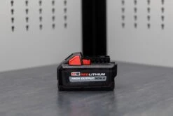 Milwaukee M18™ Batteries: REDLITHIUM™ (2.0 - 12.0) -Home Tool Store Q4A1405 ebf01e92 4bf7 4ab9 ac51 cf2fac9572dc