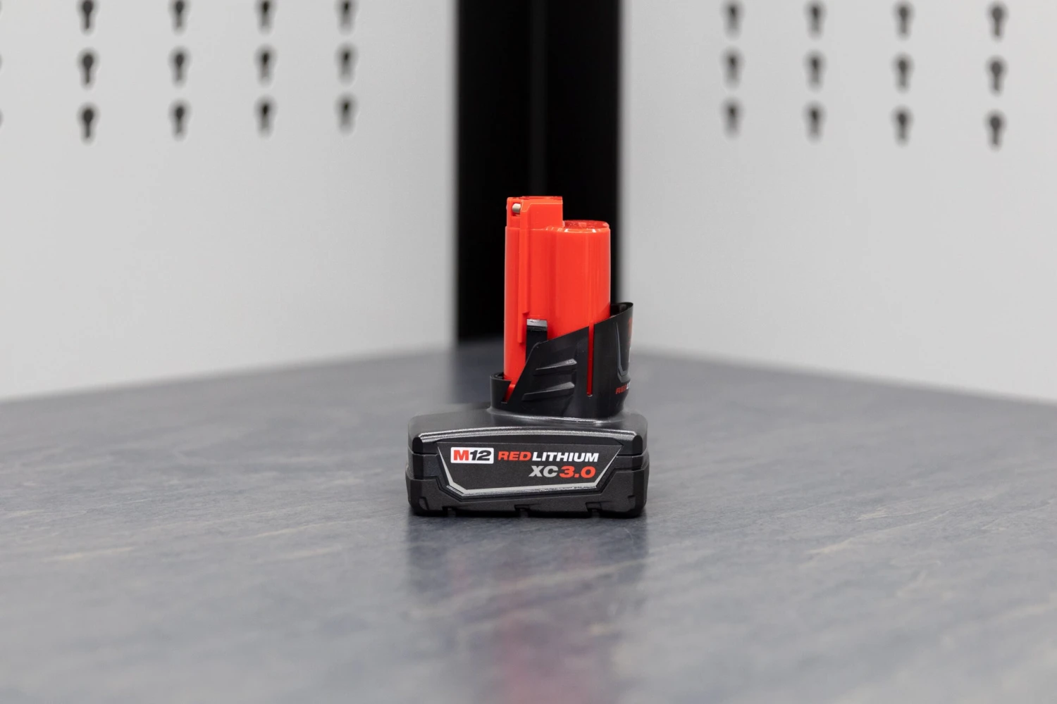 Milwaukee M12™ Batteries: REDLITHIUM™ (2.0-6.0) Milwaukee M12™ Batteries: REDLITHIUM™ (2.0-6.0) -Home Tool Store Q4A1429 scaled