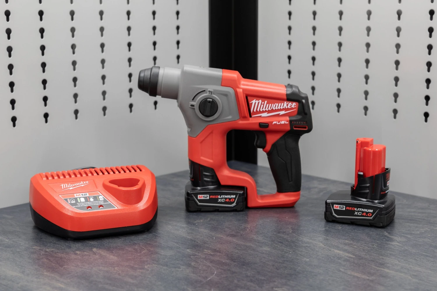 Milwaukee M12™ Cordless Lithium-Ion 5/8” SDS-Plus Rotary Hammer Milwaukee M12™ Cordless Lithium-Ion 5/8” SDS-Plus Rotary Hammer -Home Tool Store Q4A1527 scaled