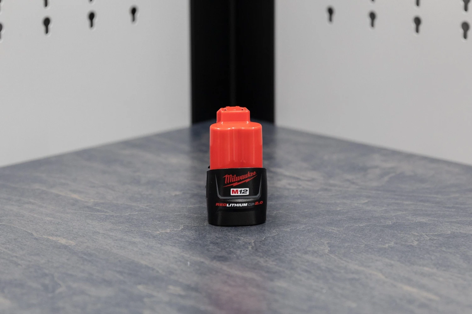 Milwaukee M12™ Batteries: REDLITHIUM™ (2.0-6.0) Milwaukee M12™ Batteries: REDLITHIUM™ (2.0-6.0) -Home Tool Store Q4A1554 67e9ea60 17eb 45e8 a92a 8934d452f109 scaled