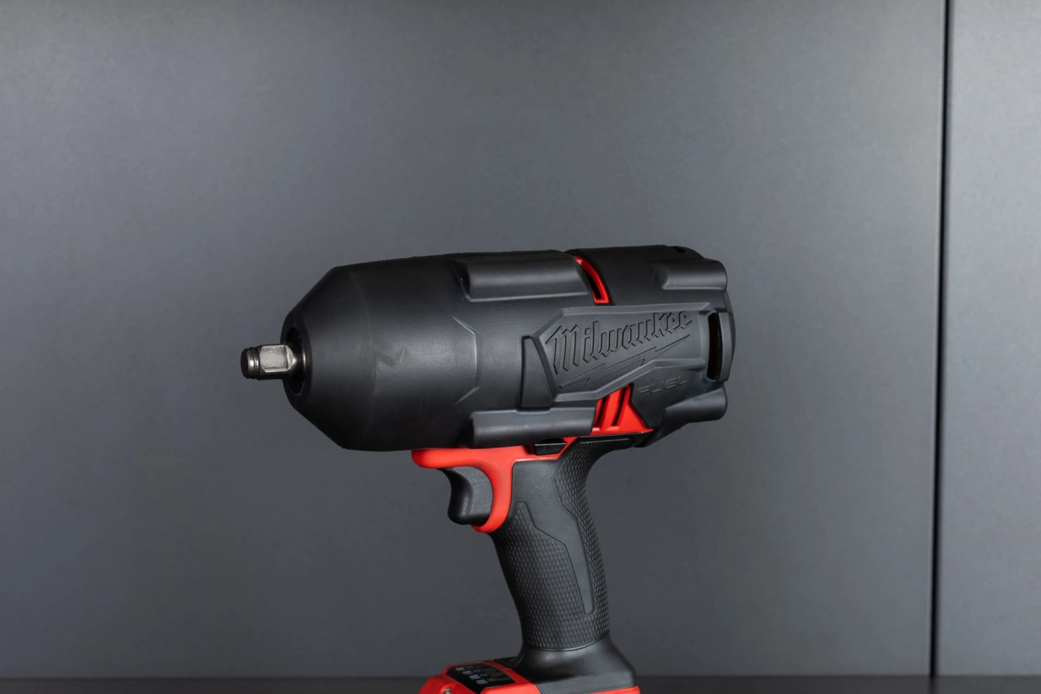 M18 FUEL™ 1/2" High Torque Impact Wrench with Friction Ring M18 FUEL™ 1/2" High Torque Impact Wrench With Friction Ring -Home Tool Store Q4A2248 bdb27d55 f2a0 42cb bbbf 3e147c5128f5 scaled