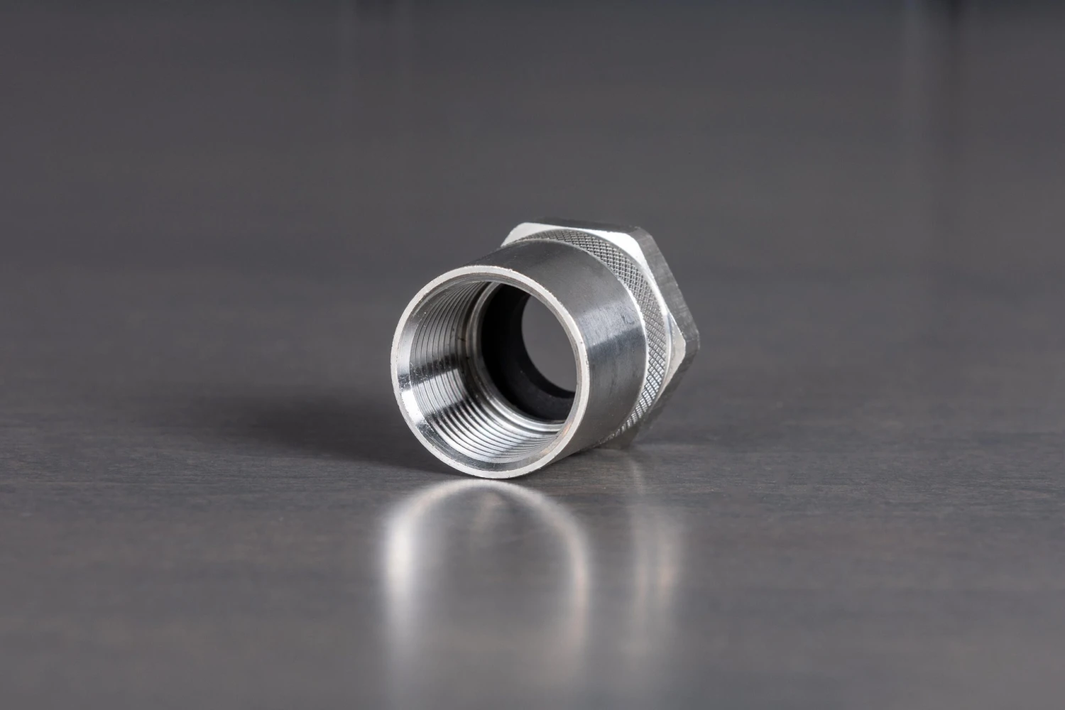 Stainless Steel 3/4" Female NPT to 3/4" Female GHT Stainless Steel 3/4" Female NPT To 3/4" Female GHT -Home Tool Store Q4A4689 scaled