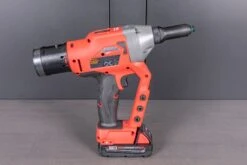 Milwaukee M18 FUEL™ 1/4" Blind Rivet Tool W/ ONE-KEY™ 5 Milwaukee M18 FUEL™ 1/4" Blind Rivet Tool W/ ONE-KEY™ -Home Tool Store Q4A8486