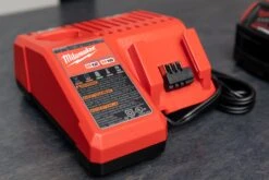 Milwaukee M18™ FUEL™ SURGE™ 1/4" Hex Hydraulic Driver -Home Tool Store Q4A9498