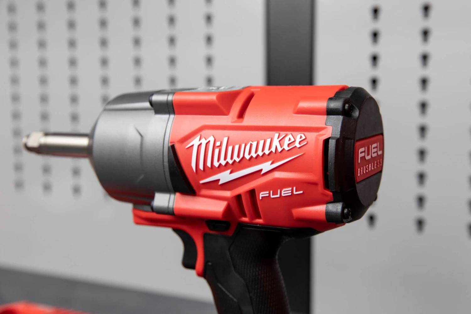 Milwaukee M18™ FUEL™ 1/2” Ext. Anvil Impact Wrench w/ONE-KEY™ Milwaukee M18™ FUEL™ 1/2” Ext. Anvil Impact Wrench W/ONE-KEY™ -Home Tool Store Q4A9514